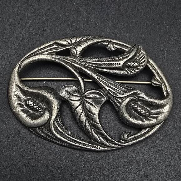 Sterling Silver Callalily Flower Brooch Oval Silver Tone Lily Art Nouveau - Picture 1 of 8